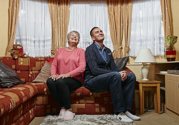 Jenny and Lee - Gogglebox - Channel 4